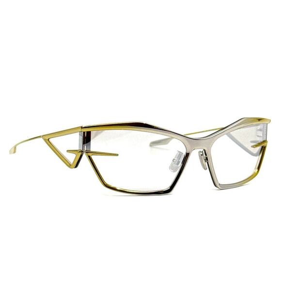 Givenchy Accessories - NEW!!! GIVENCHY Sunglasses GV40066U 39C Authentic